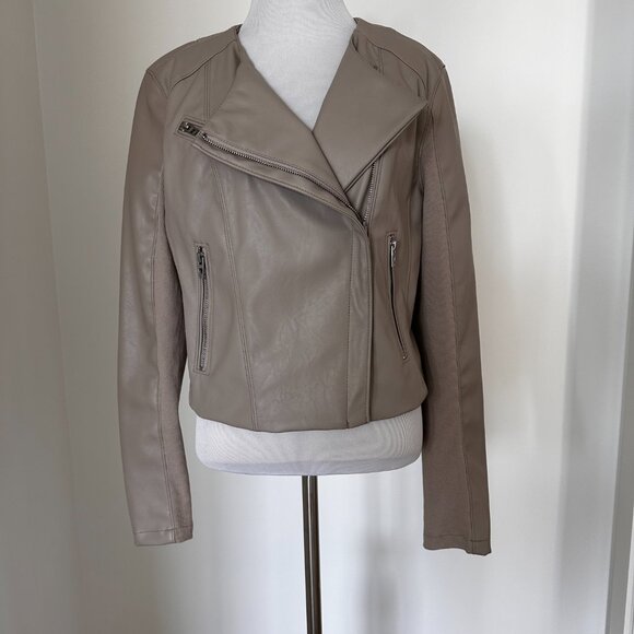 BLANK NYC 'Record Breaker' Collarless Faux Leather Moto Jacket - Picture 2 of 13